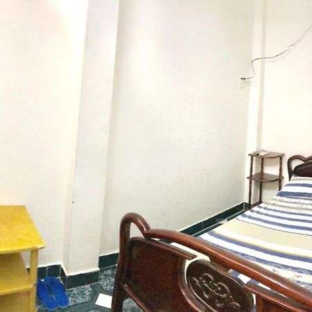 B.V.I Guest House Хошимин Екстериор снимка