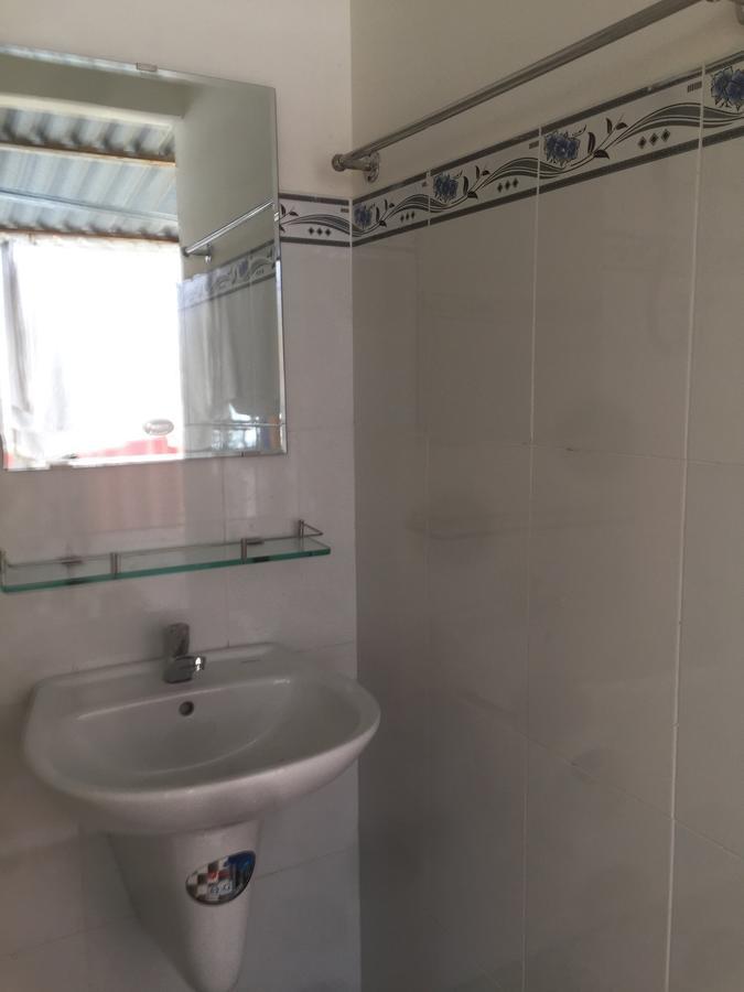 B.V.I Guest House Хошимин Екстериор снимка