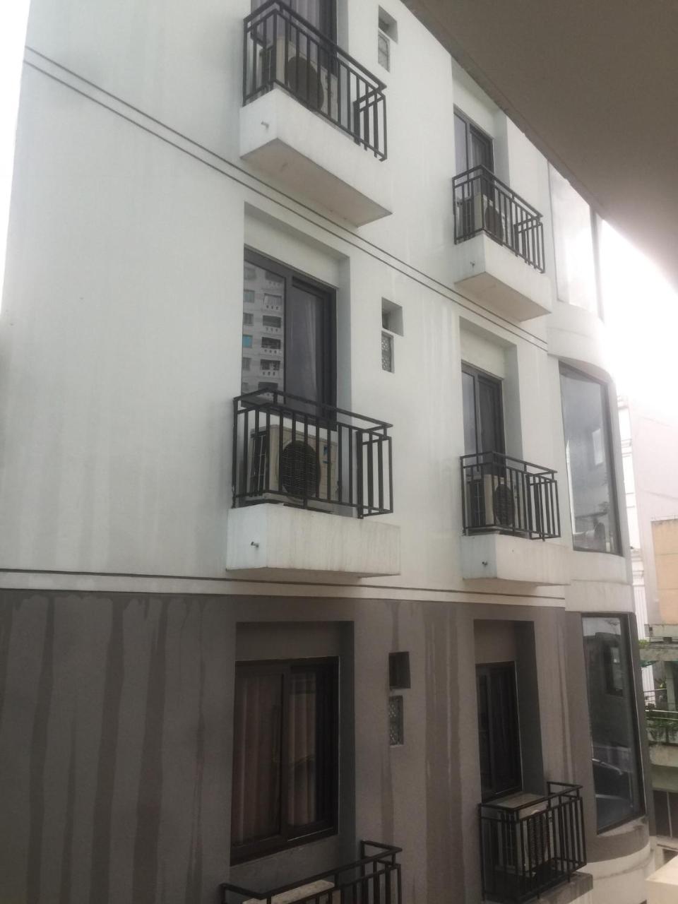 B.V.I Guest House Хошимин Екстериор снимка