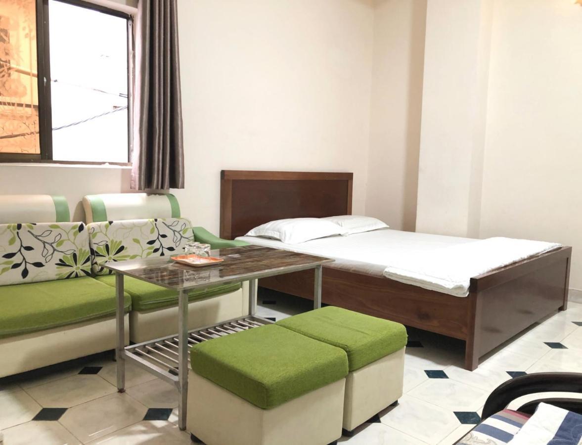 B.V.I Guest House Хошимин Екстериор снимка